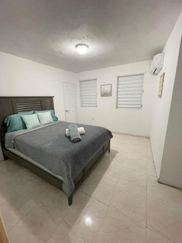 Las Olas Beach Apartments Arecibo Eksteriør bilde
