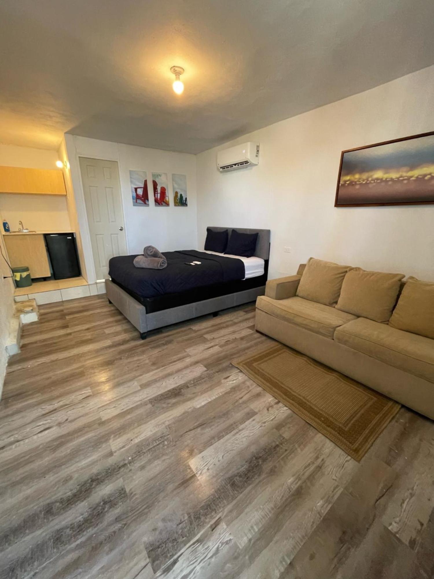 Las Olas Beach Apartments Arecibo Eksteriør bilde